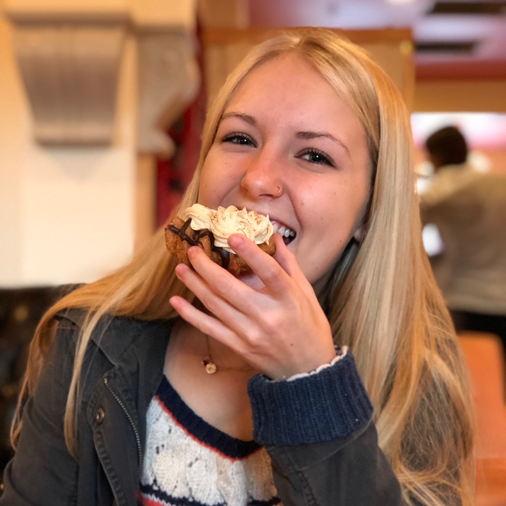 Meet your Posher, Emma